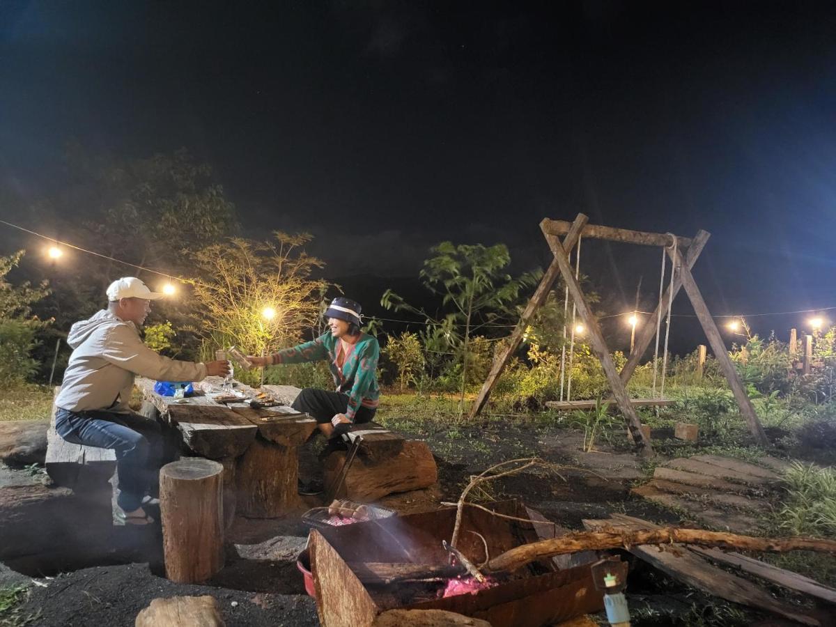 Paradiso Homestay Mangden Kon Von Kla Exteriér fotografie